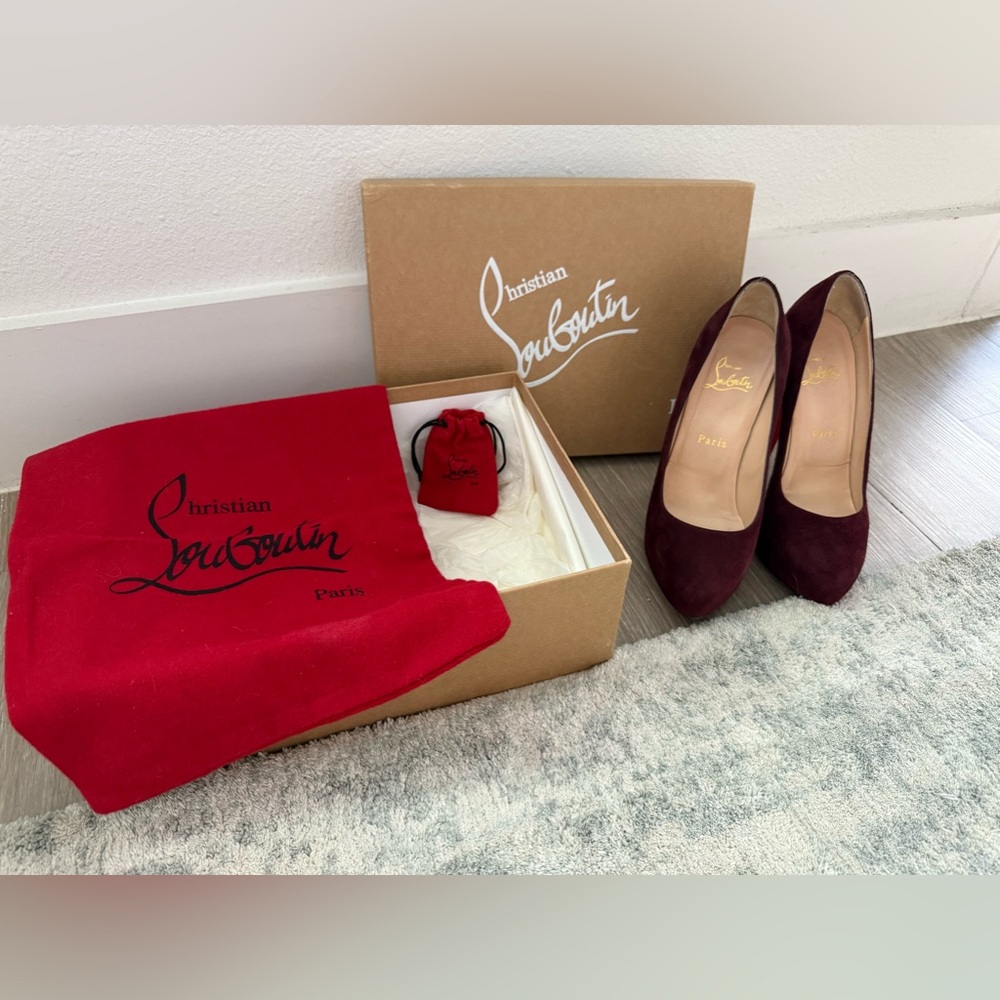Christian Louboutin Miss Clich Suede Platform Pump - Bordeaux size 36.5